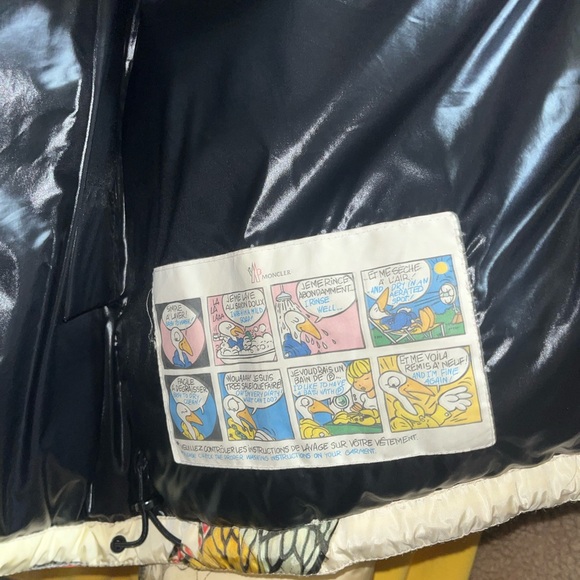 Caille Floral Butterfly Print Moncler Jacket - Picture 9 of 10